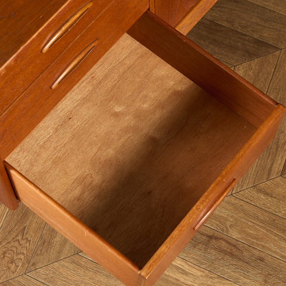 ヴィンテージ ハイ サイドボード