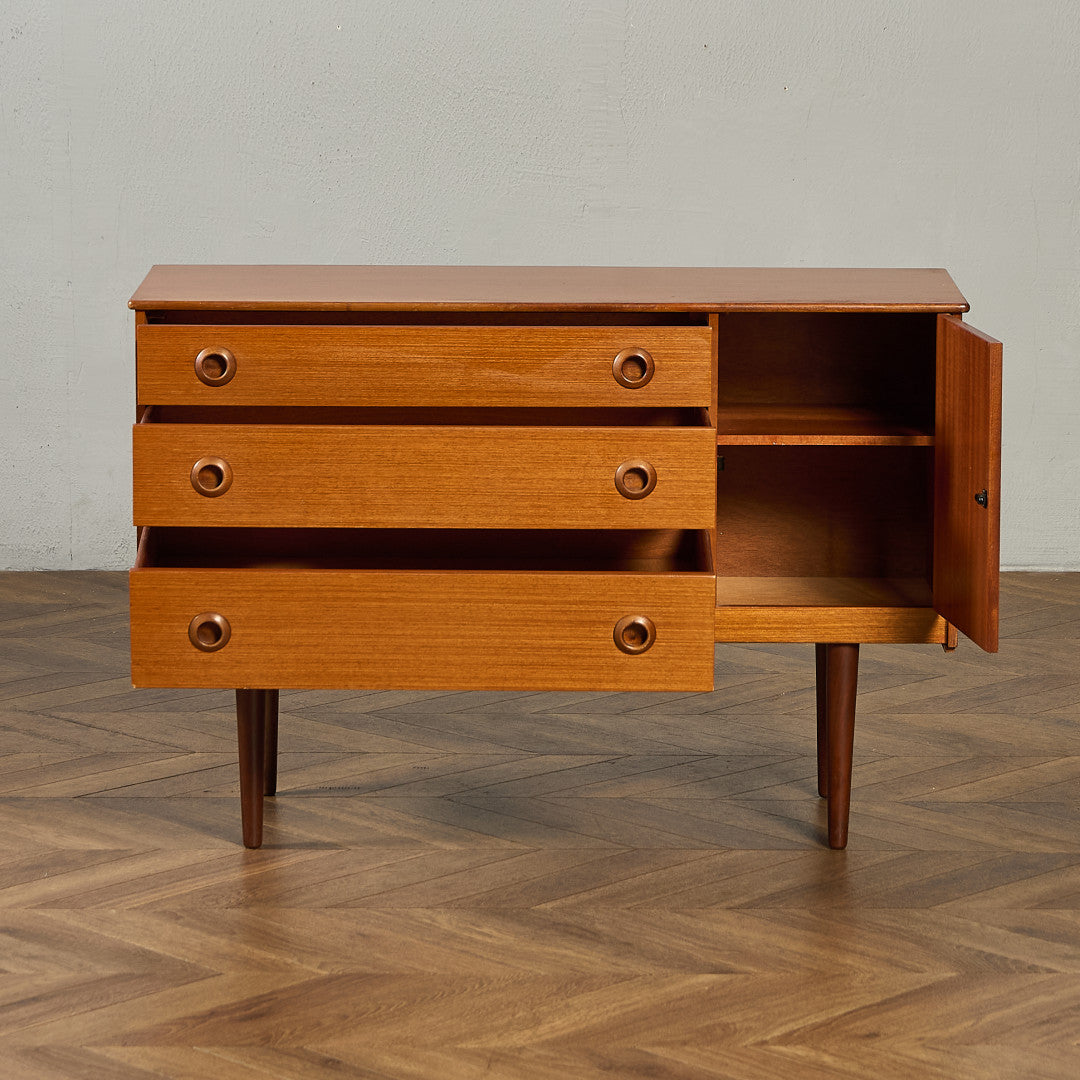 イギリス ヴィンテージ サイドボード