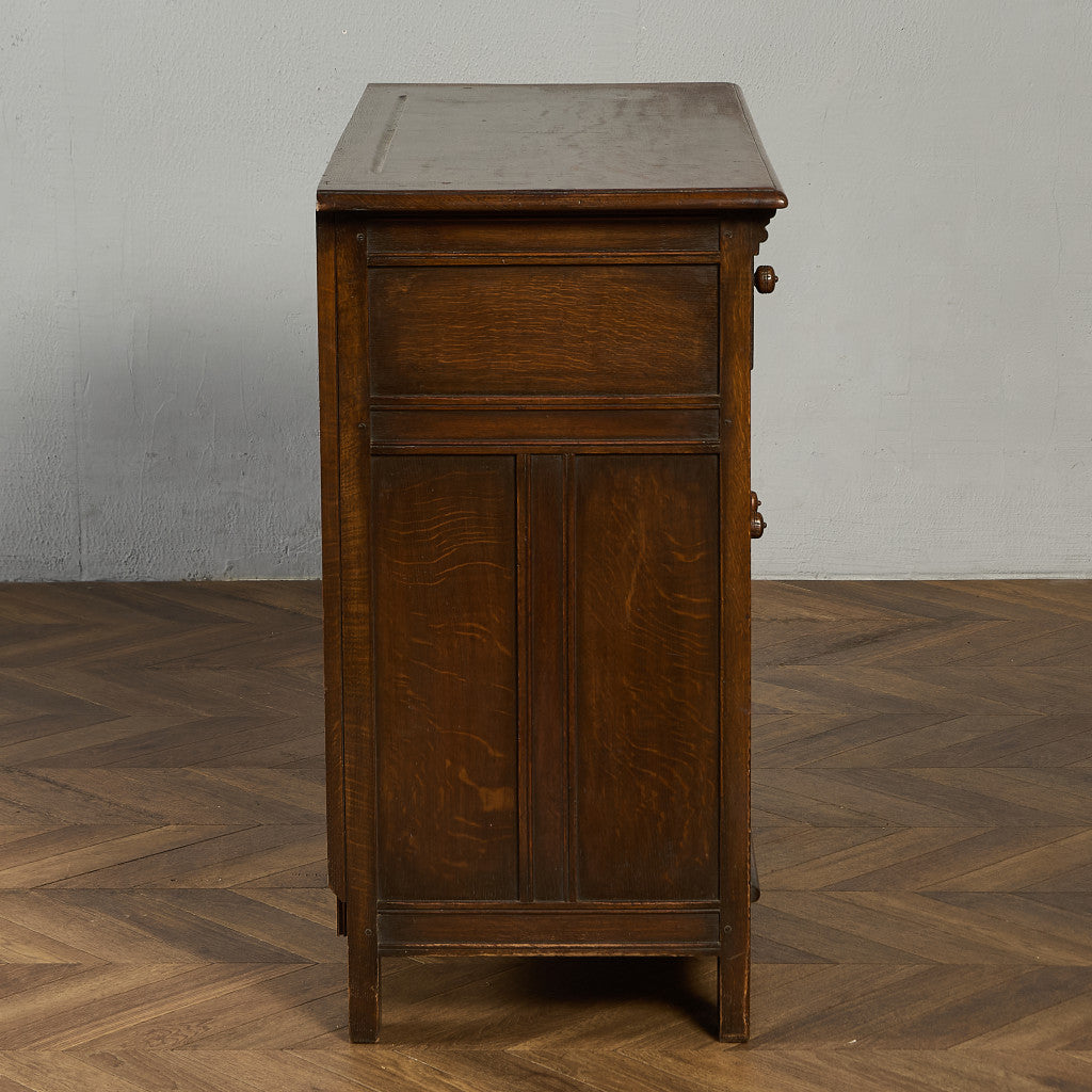 英国 クラシック キャビネット 食器棚