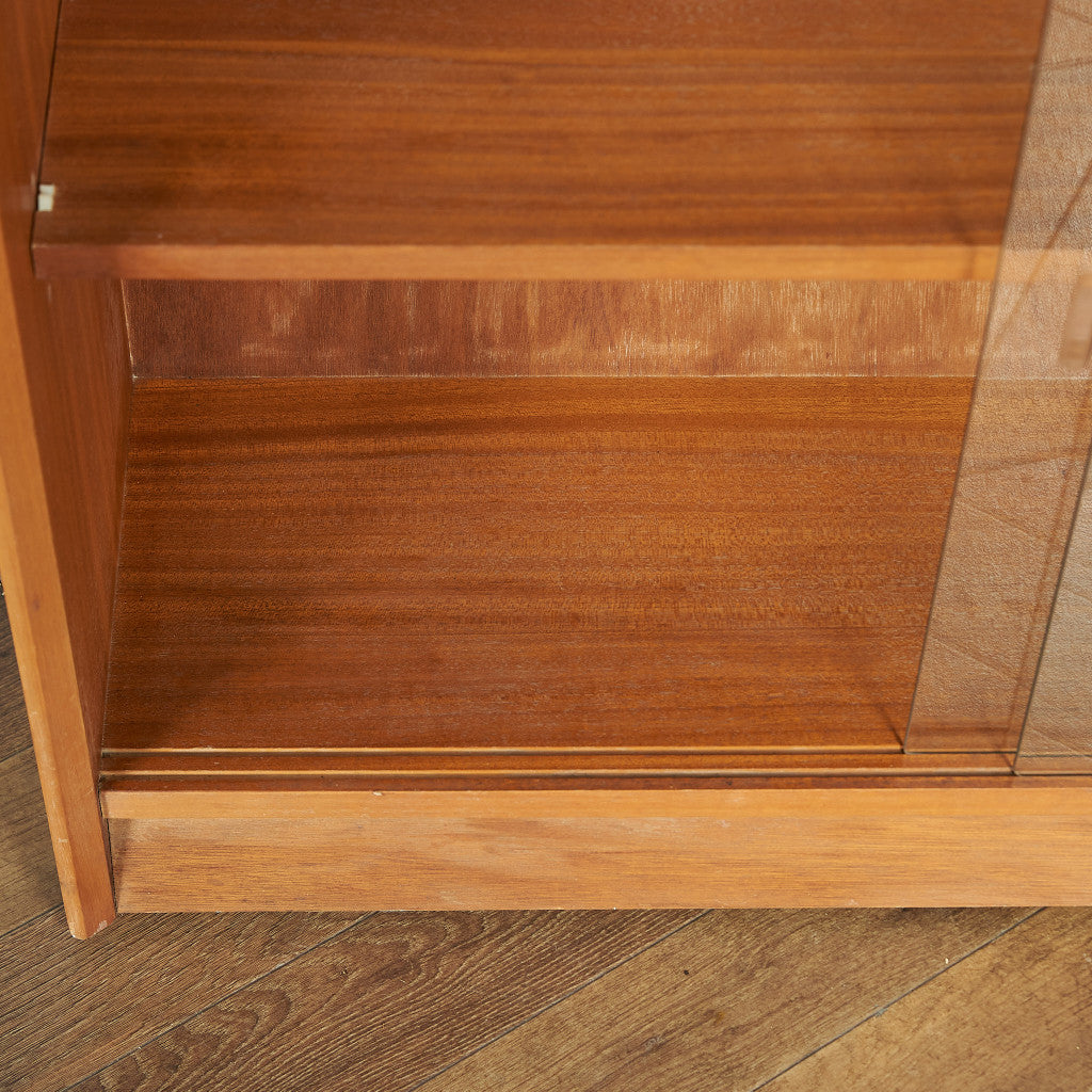 ヴィンテージ ガラスキャビネット