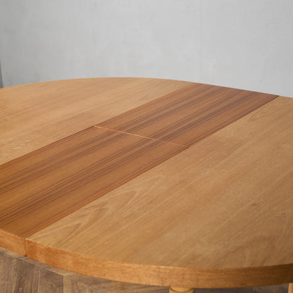 旧東ドイツ ヴィンテージ ラウンド ダイニングテーブル