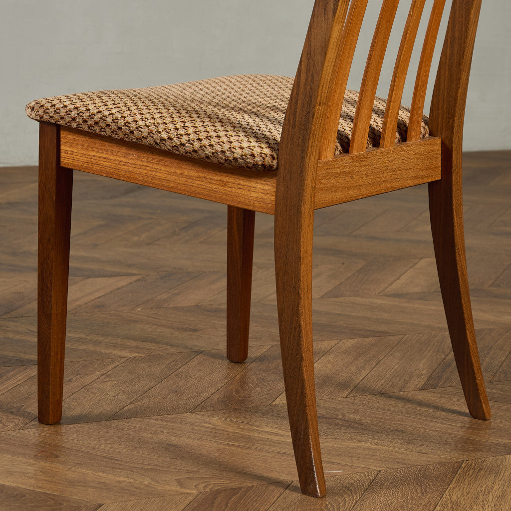 スラットバックチェア (4540)