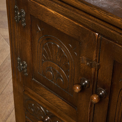 英国 クラシック オーク サイド キャビネット