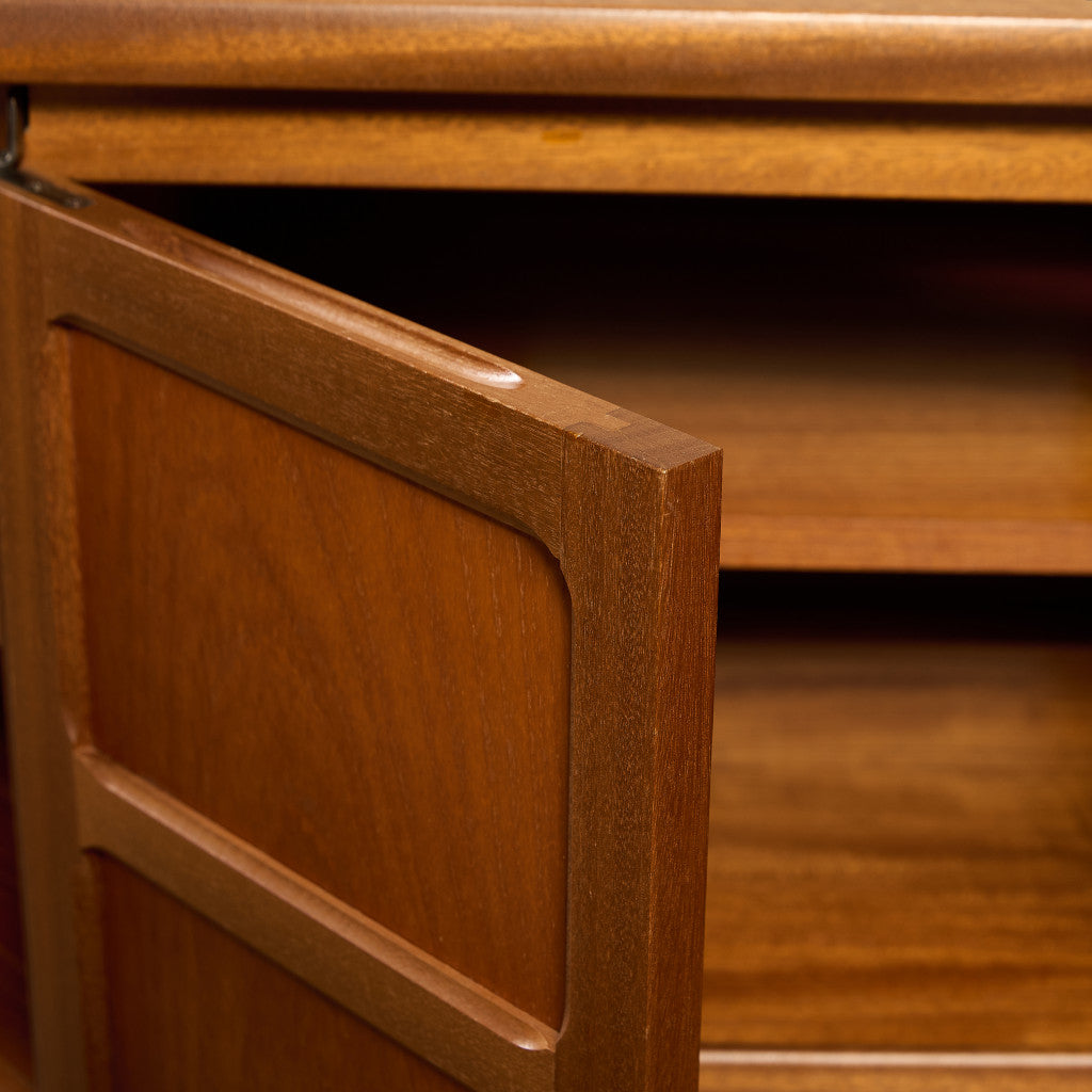 ヴィンテージ コーナー AVボード