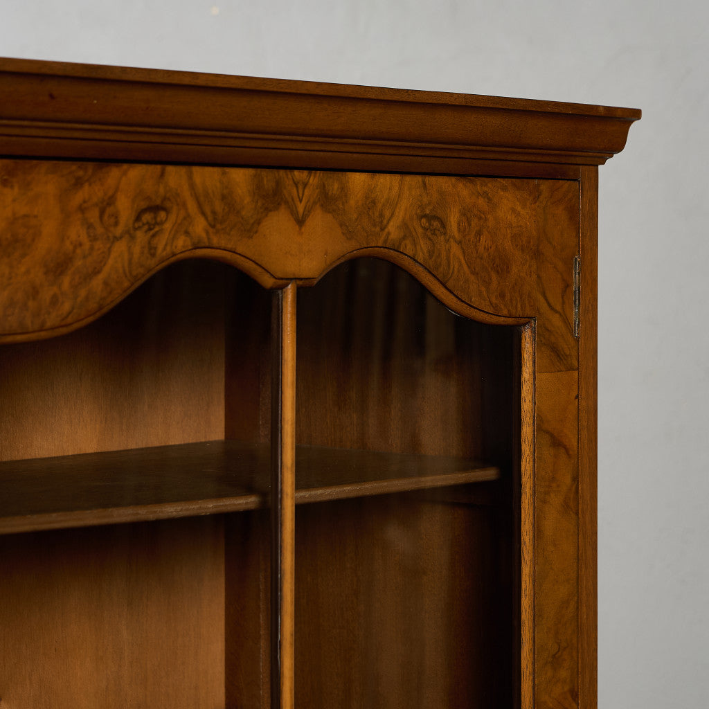 英国 クラシック ウォールナット ブックケース