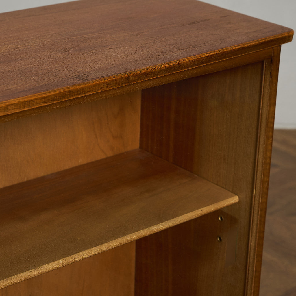 L3705-269 英国ヴィンテージ Jentique ブックケース 食器棚 L3705-269 英国ヴィンテージ Jentique ブックケース 食器棚 L3705-269