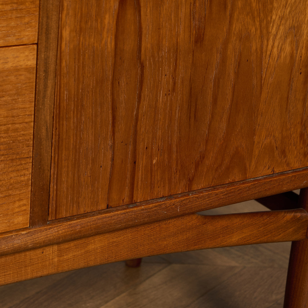 Brasilia ハイサイドボード (4056)