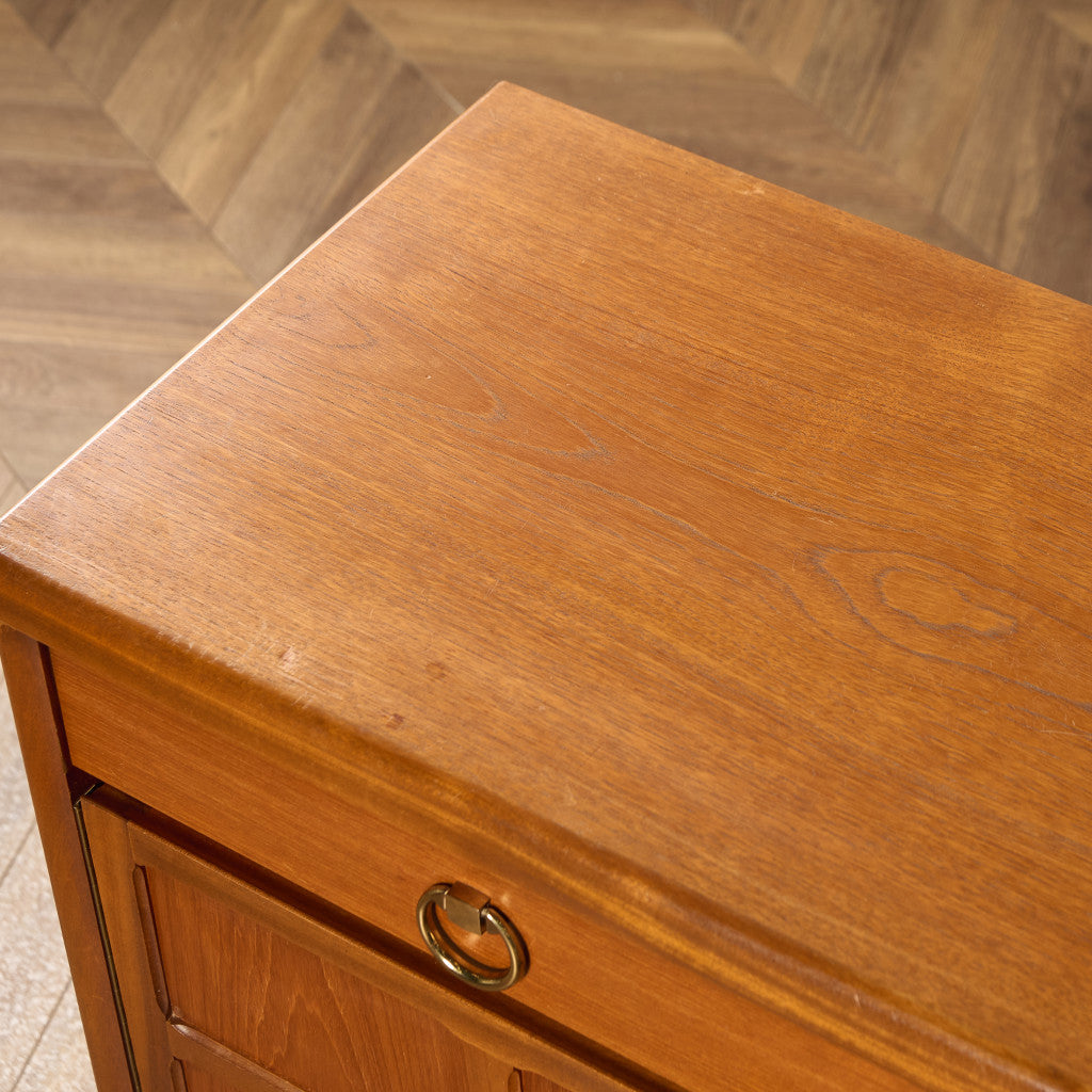 十字扉 ヴィンテージ サイドボード