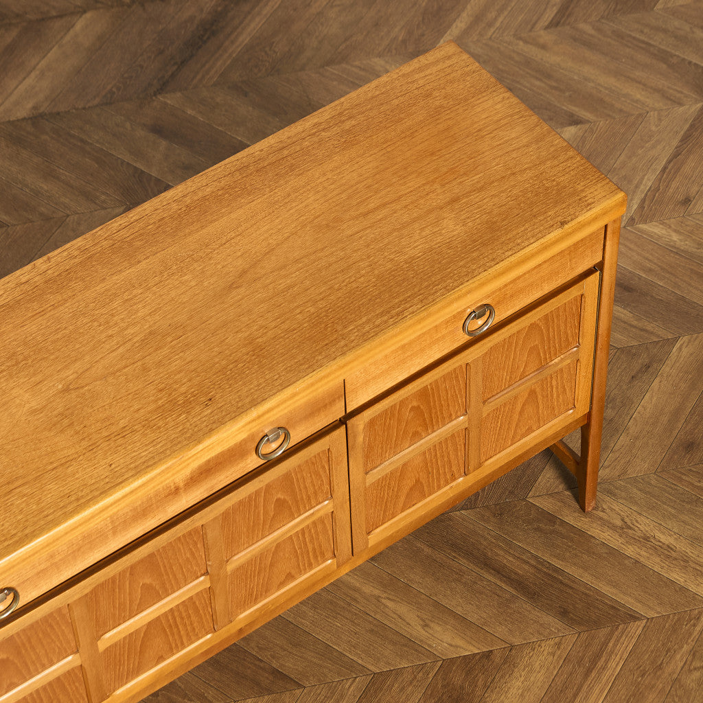 十字扉 ヴィンテージ サイドボード