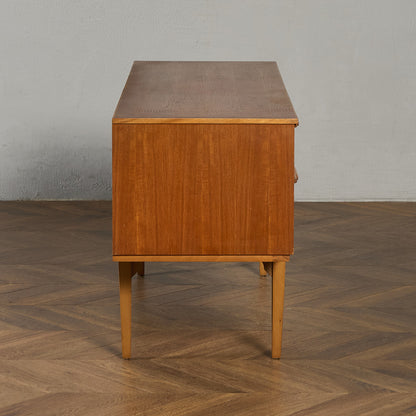 イギリス ヴィンテージ サイドボード