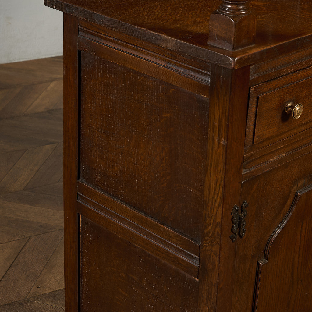 英国 クラシック コートカップボード 食器棚