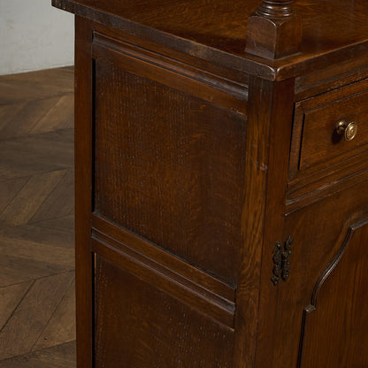 英国 クラシック コートカップボード 食器棚