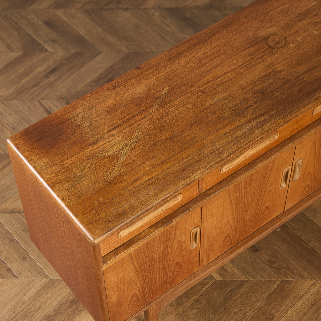 Fresco ヴィンテージ 脚付き サイドボード (4072)