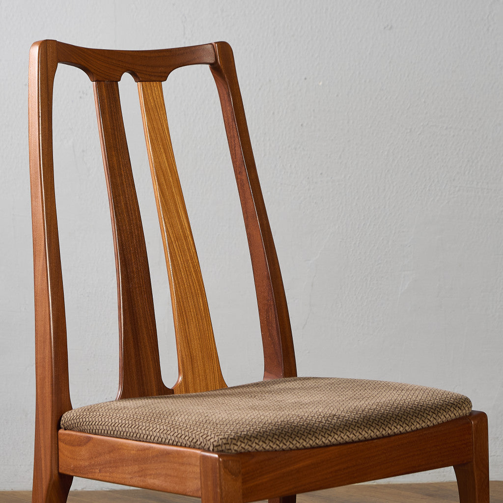 ネイサン Nathan ダイニングチェア #89683 – camori ヴィンテージ家具