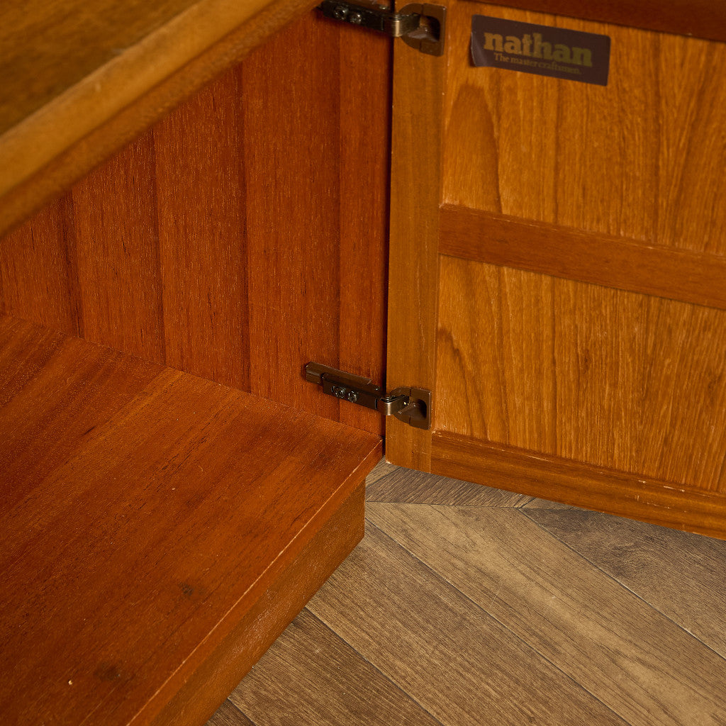 十字扉 ヴィンテージ キャビネット