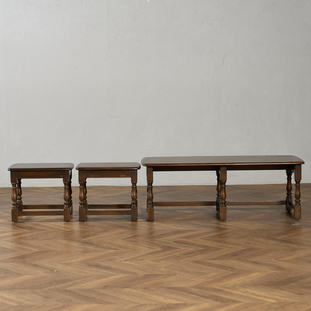 ネスト コーヒーテーブル