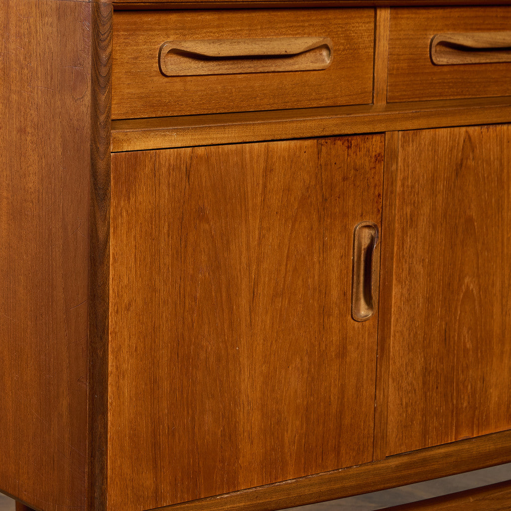 Fresco ヴィンテージ 脚付き サイドボード (4072)