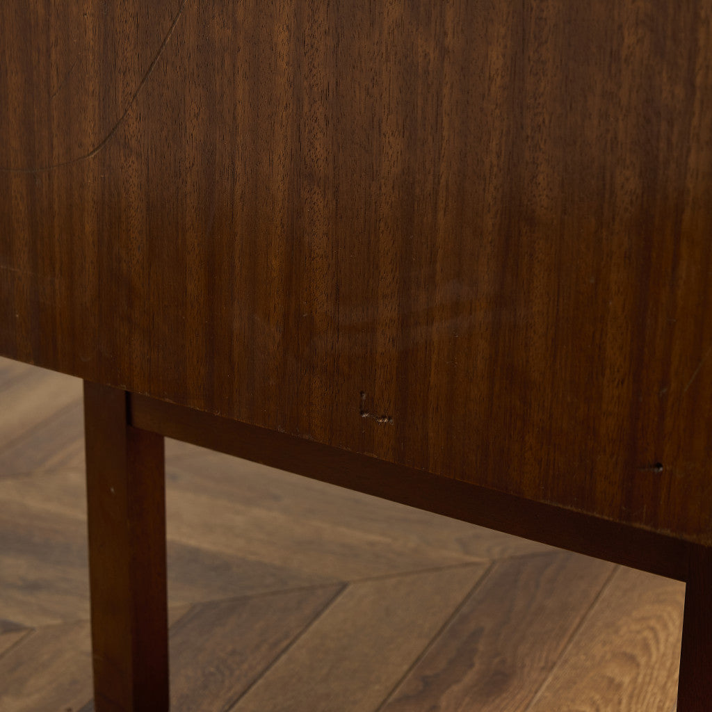 Brass-fitted Tola  ヴィンテージ サイドボード (4005)