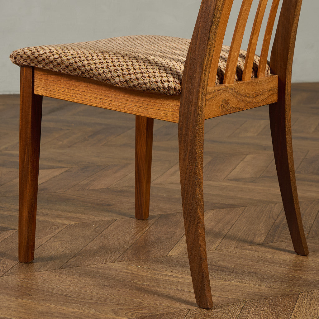 スラットバックチェア (4540)