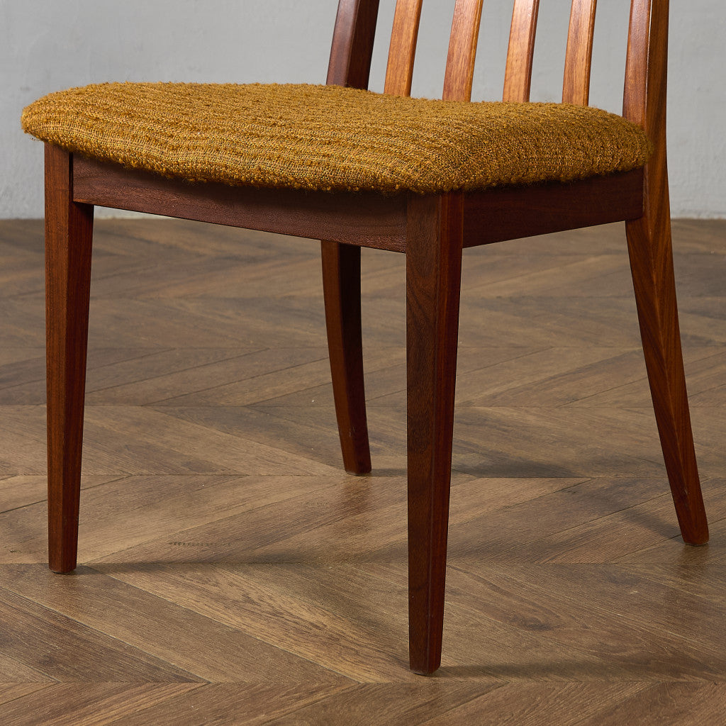 スラットバックチェア (4540)