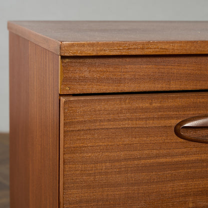 ホームウォージー ギャランティード ファニチャー Homeworthy guaranteed furniture ヴィンテージ サイドボード #89567