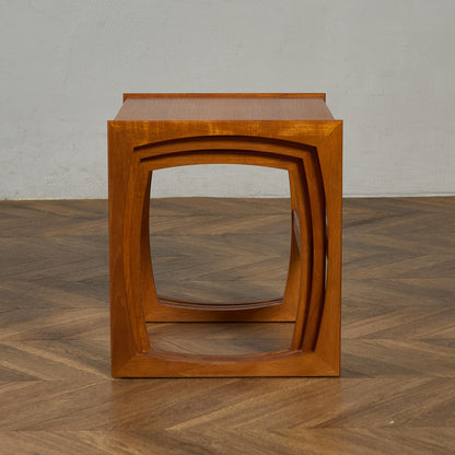 Quadrille ヴィンテージ ネストテーブル