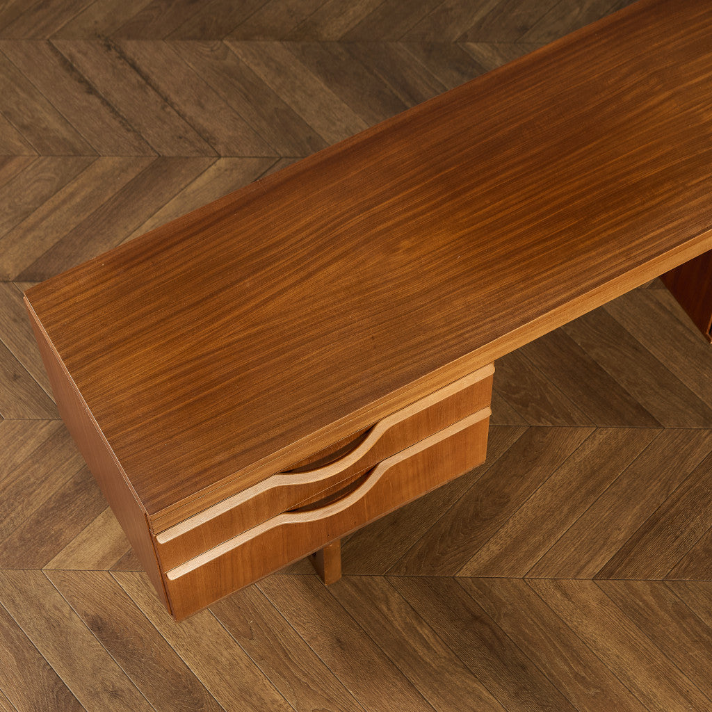 英国 ヴィンテージ ドレッシングデスク