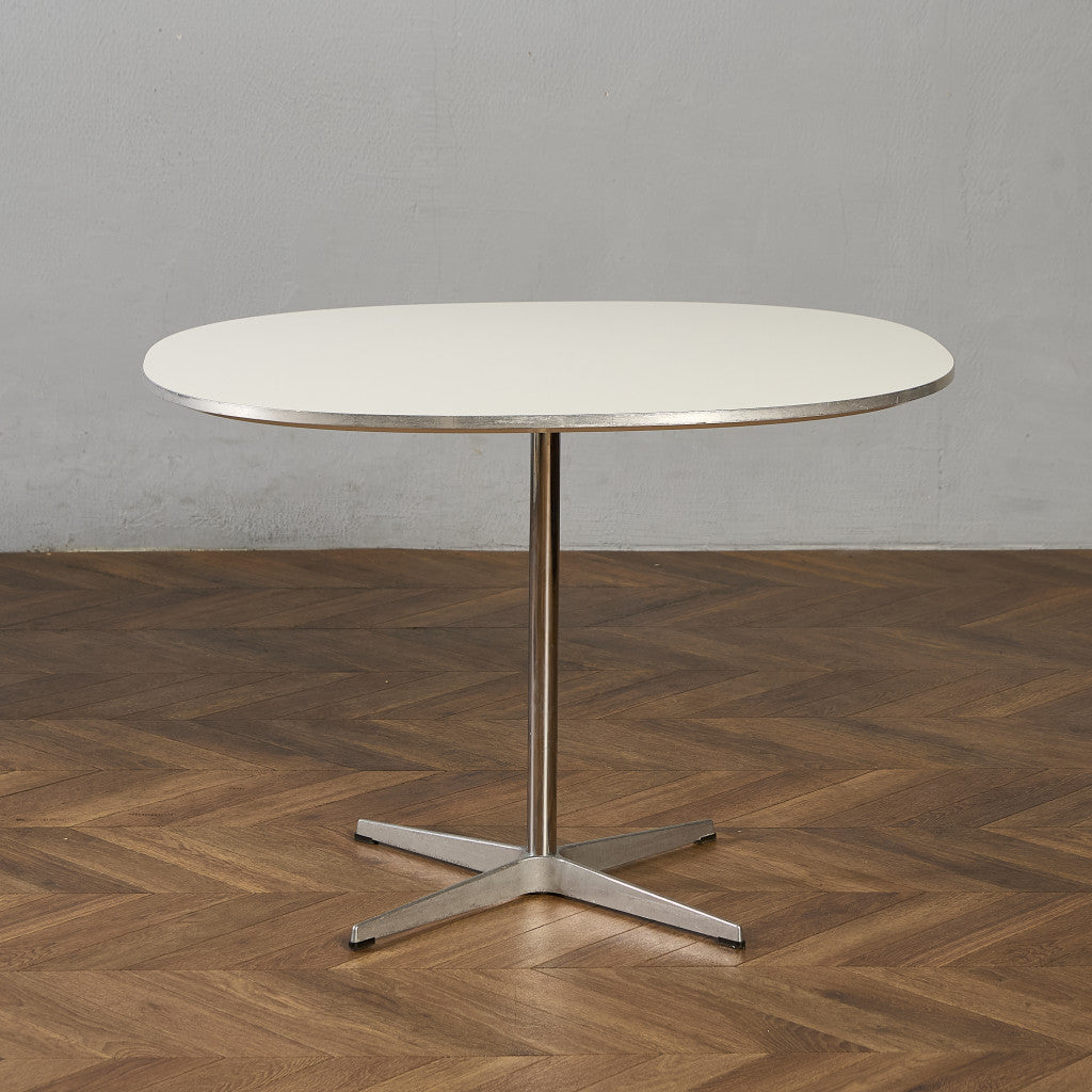 フリッツ・ハンセン Fritz Hansen A603 Super-circular Table スーパー