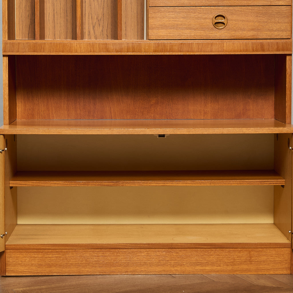 英国 ヴィンテージ ウォールユニット 本棚