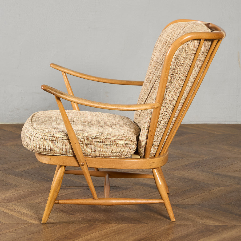 ヴィンテージ ウィングバック ラウンジチェア