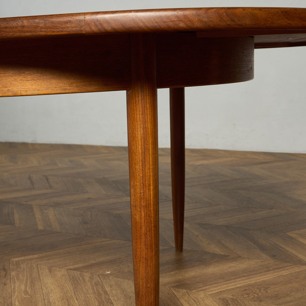 ヴィンテージ エクステンション オーバルダイニングテーブル