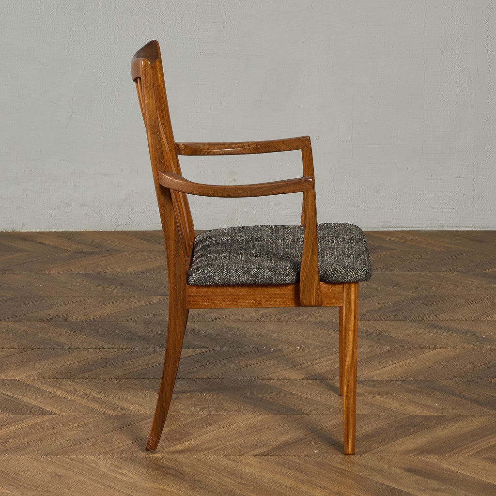 スラットバック アームチェア 座面張替え済み