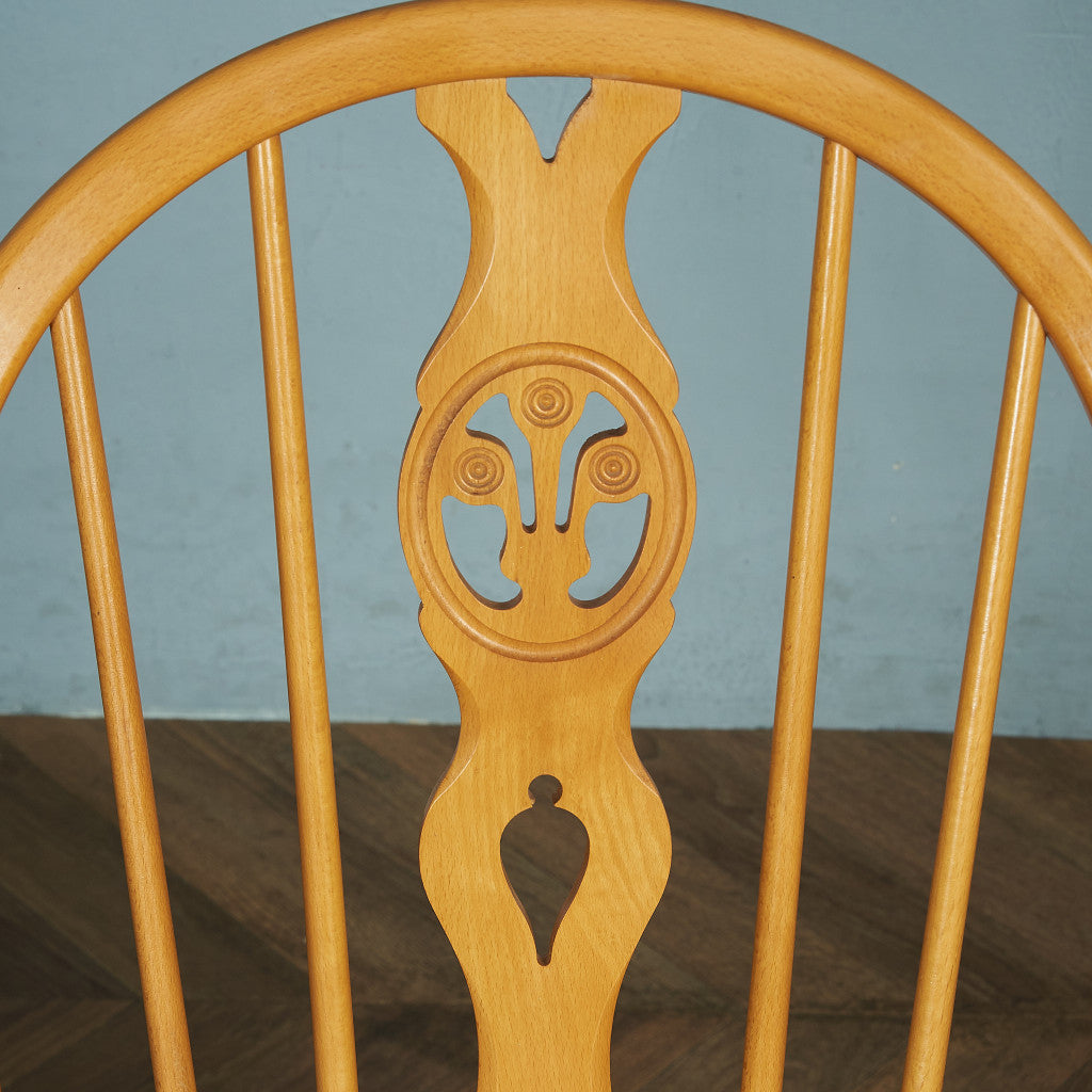 シスルバックチェア / ラウンドメタルラベル