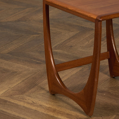 Astro ネストテーブル