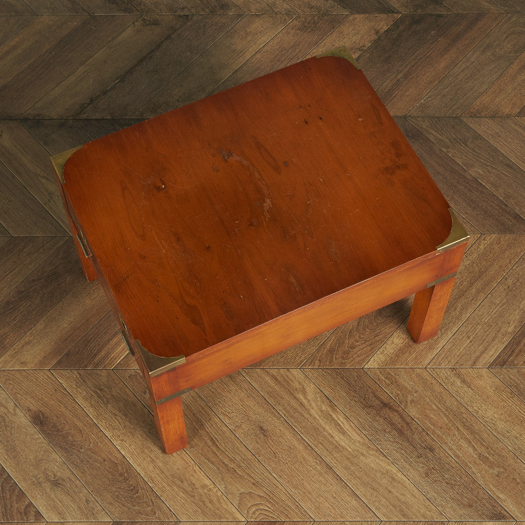 英国ヴィンテージ ベッドサイドキャビネット