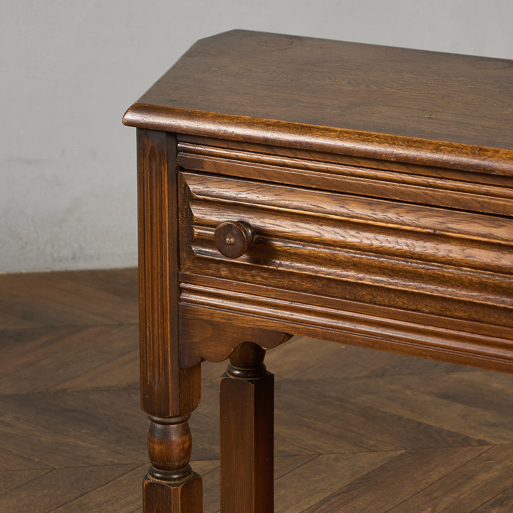 英国 クラシック サイドキャビネット サイドテーブル