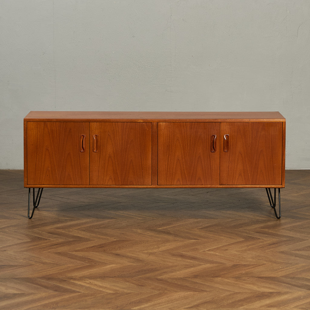 Fresco ヴィンテージ サイドボード カスタム アイアン ヘアピンレッグ