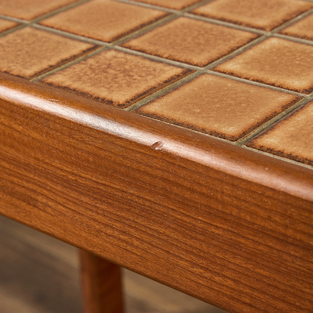 英国 ヴィンテージ タイルトップ ネストテーブル #91883