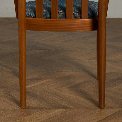 スラットバック アームチェア 座面張替え済み (LUUM)