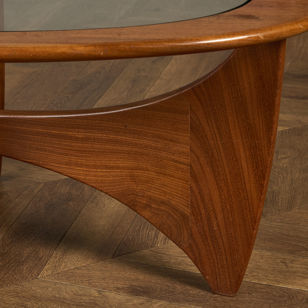 astro オーバルコーヒーテーブル