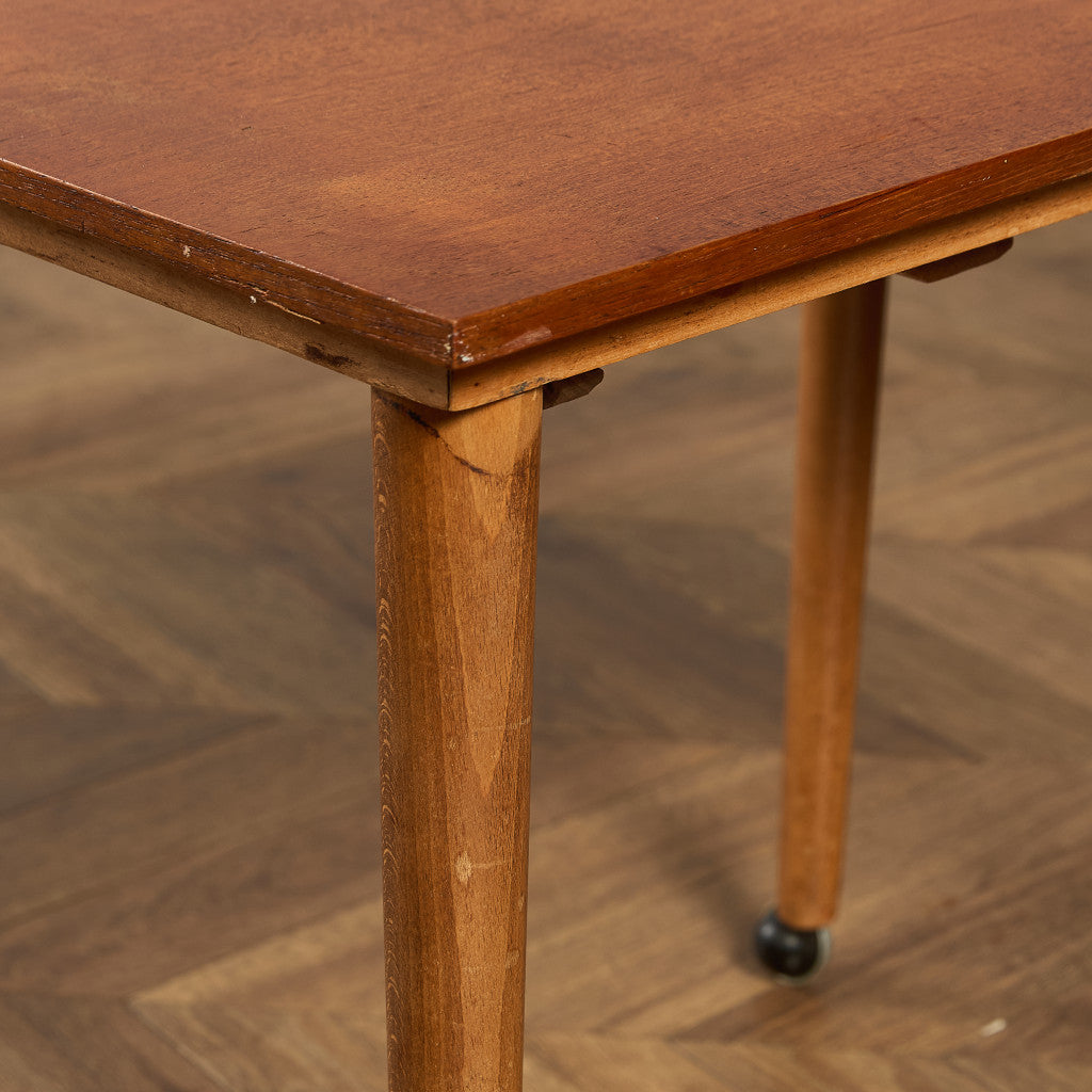 Novy Domov ヴィンテージ ネストテーブル