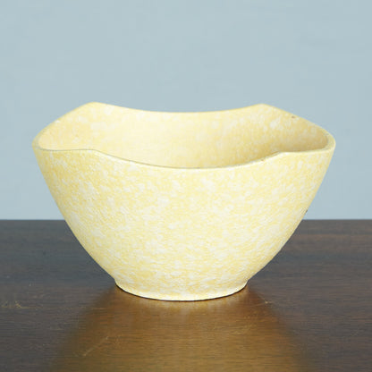 German Art Pottery ボウル