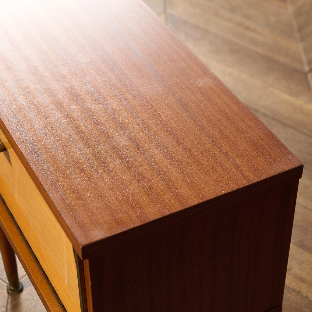 英国 ヴィンテージ ベッドサイドキャビネット