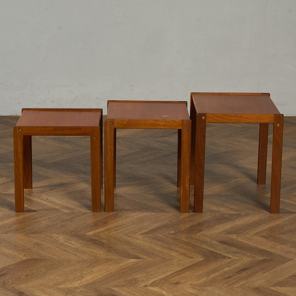 デンマーク ヴィンテージ ネストテーブル