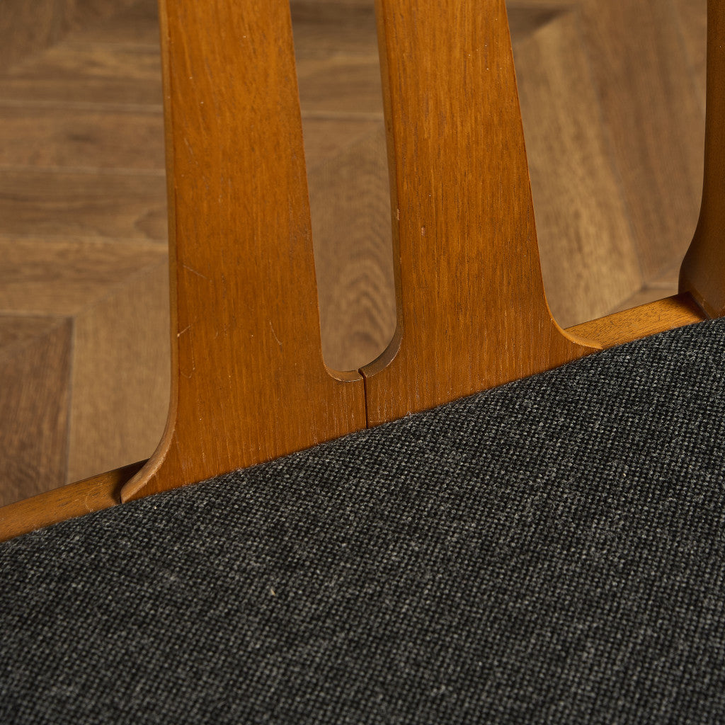 ダイニングチェア  座面張替え済み