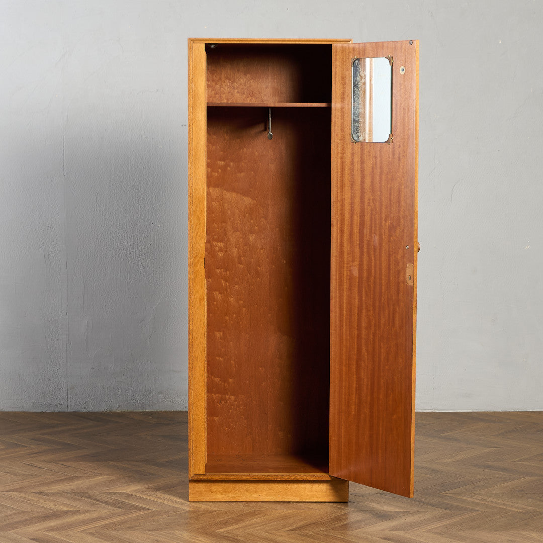 ヴィンテージ ワードローブ