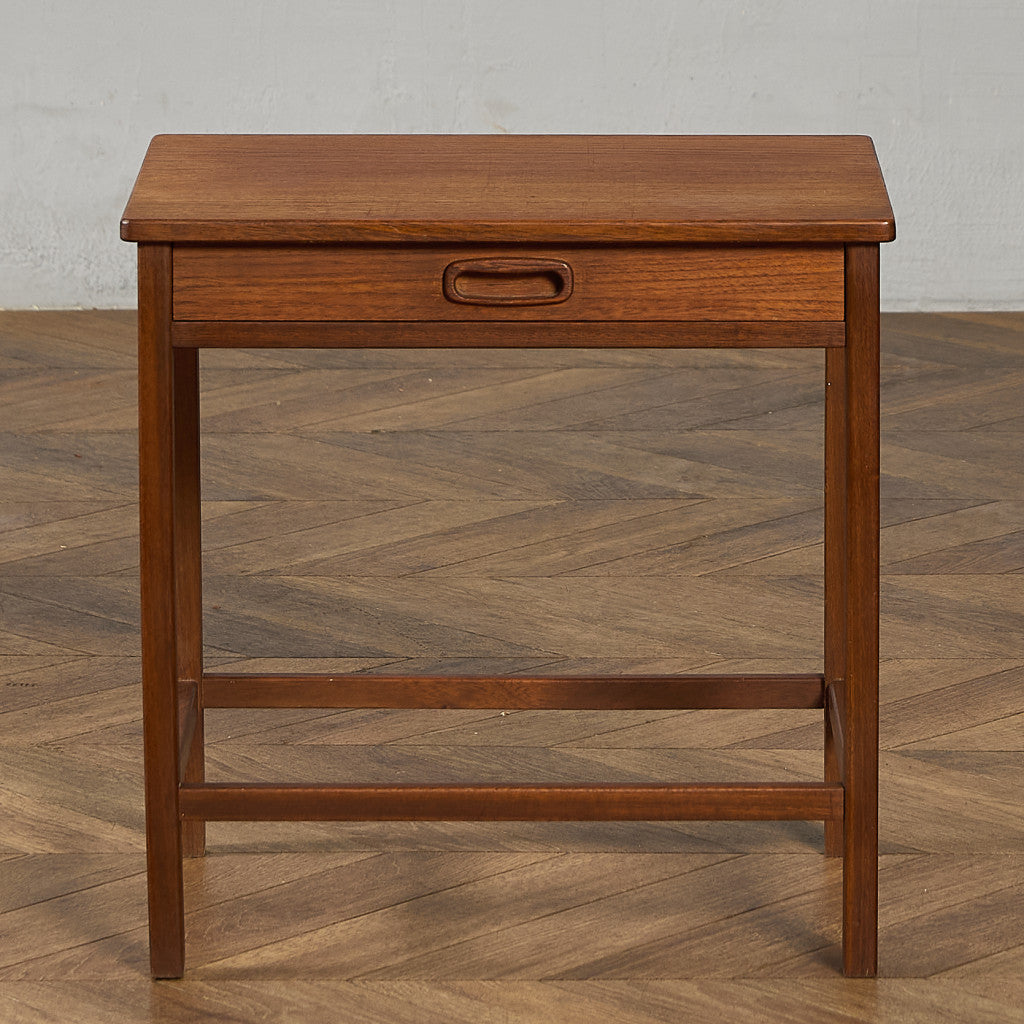 英国 ヴィンテージ ナイトスタンド サイドテーブル