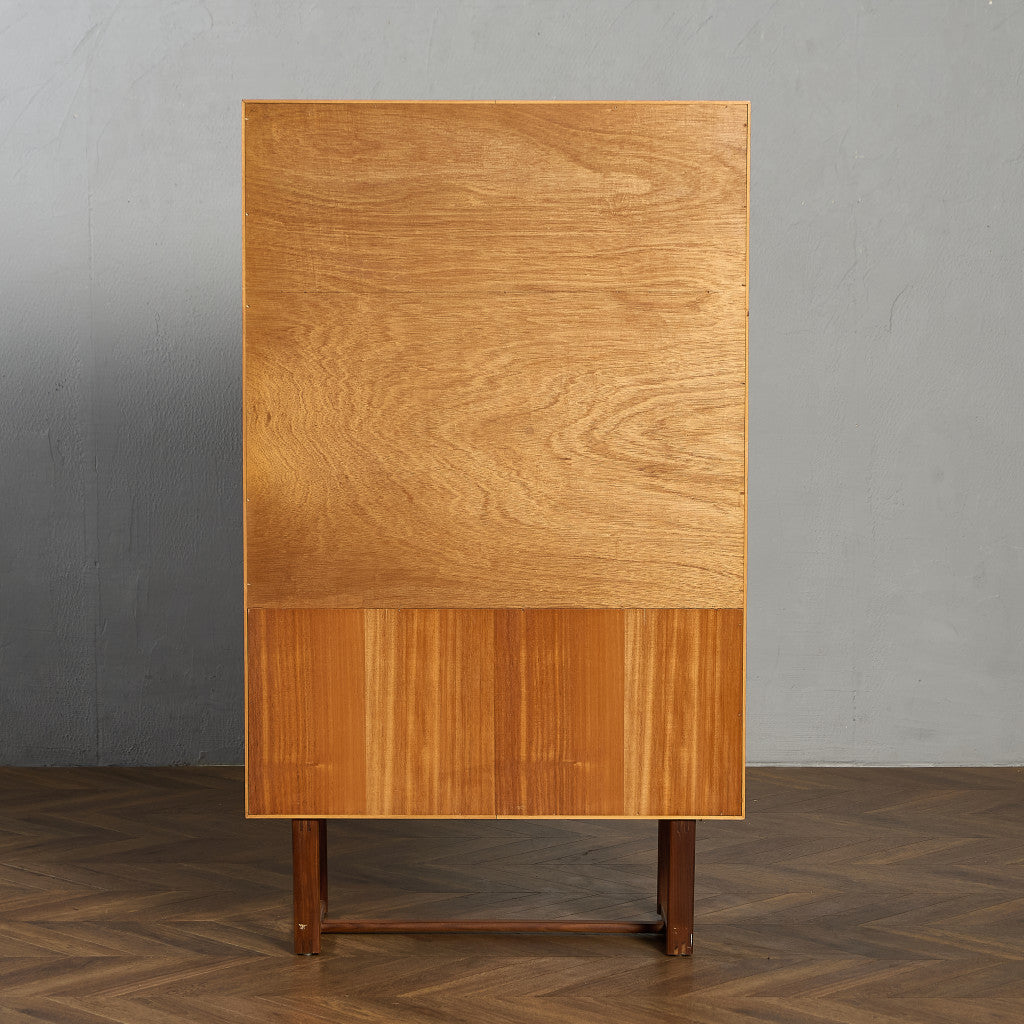 ヴィンテージ ガラスキャビネット