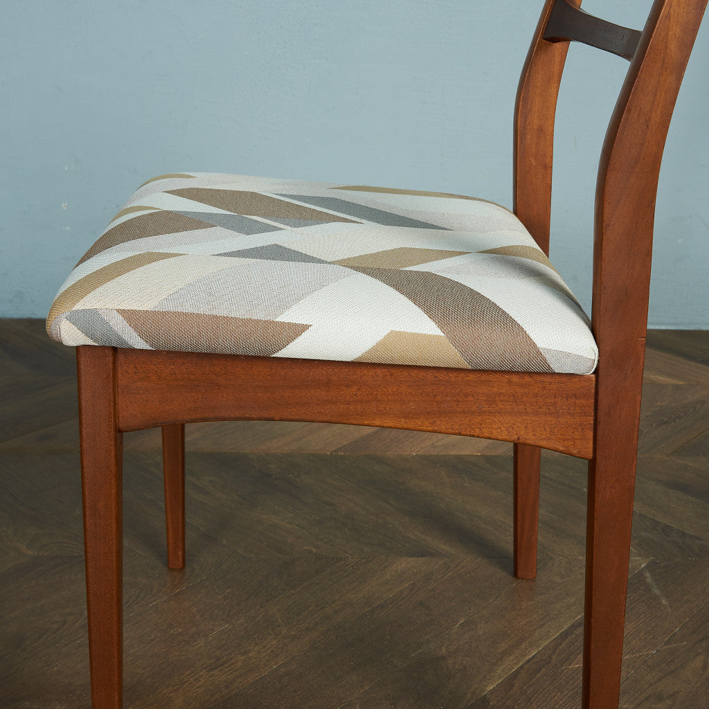 ヴィンテージ ダイニングチェア / 座面張替え済み (LUUM)