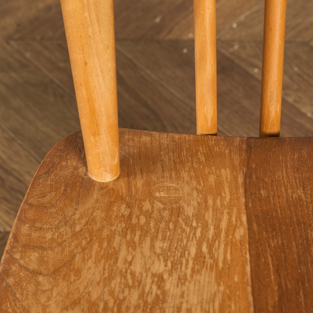 スティックバック ハイバックチェア